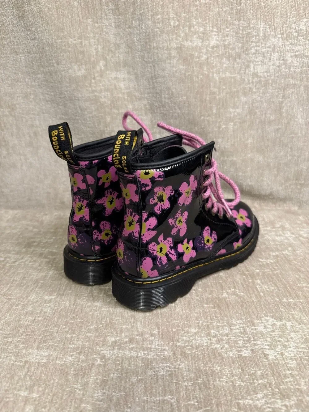 Dr. Martens Kids 1460 Pansy Patent Leather Lace Up Boots Black Pink Size 4